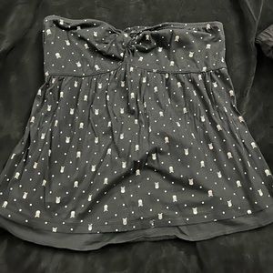 Twist tees plus size strapless skull top.